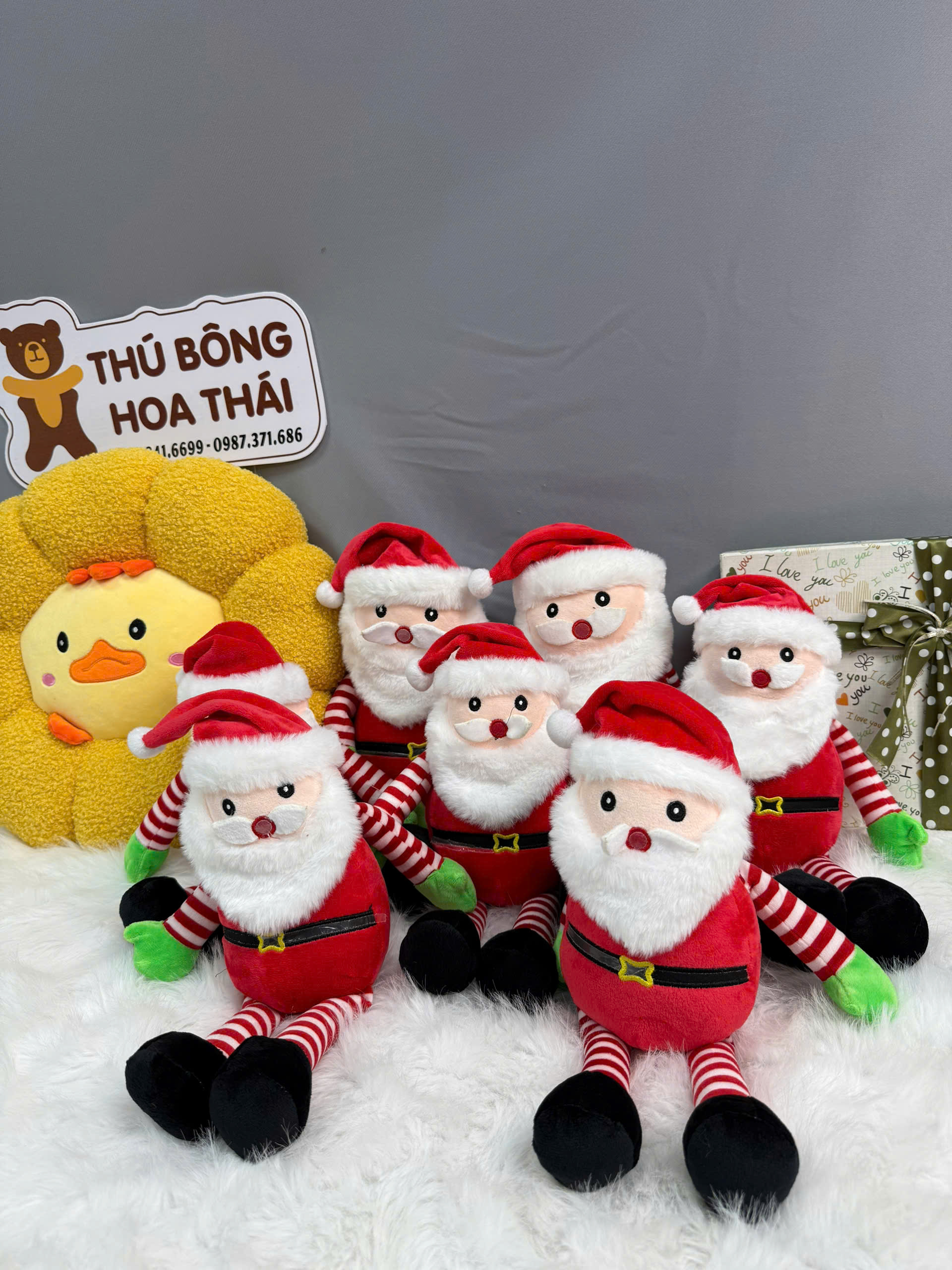 Gấu Bông Ông Già Noel Chân Dài Kẻ Sọc