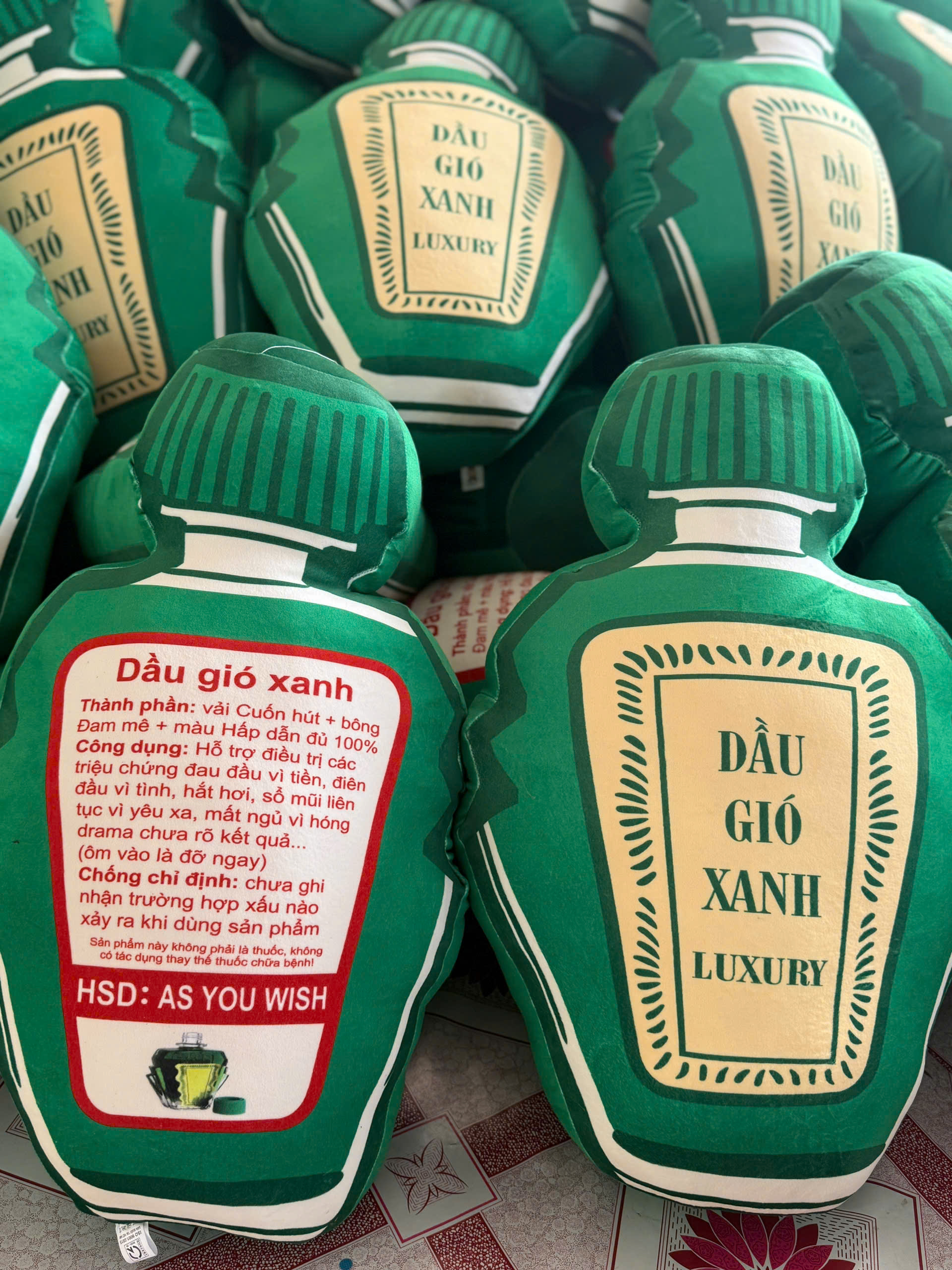 Gối Ôm Chai Dầu Gió Xanh 60cm